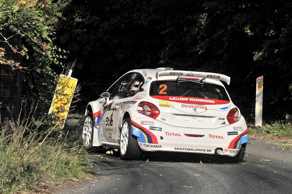 Det blev til den tredje sejr i træk for Christian Jensen og Freddy Pedersen i 4WD-divisionen
(Foto: Rallypics.dk)